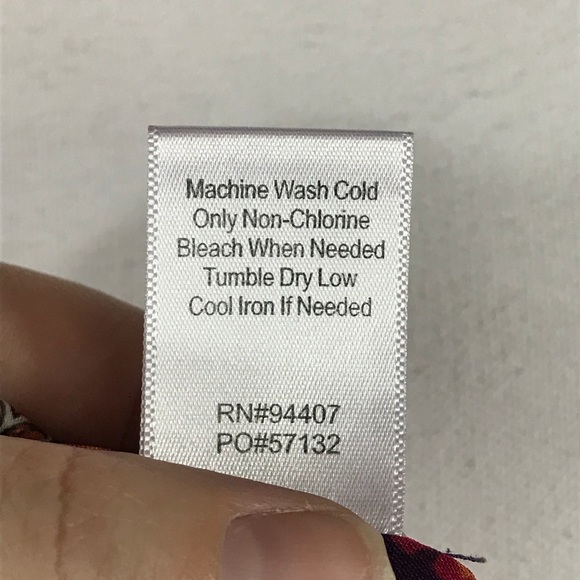 TravelSmith M Sheer tunic with sequined paisleys - Picture 8 of 8